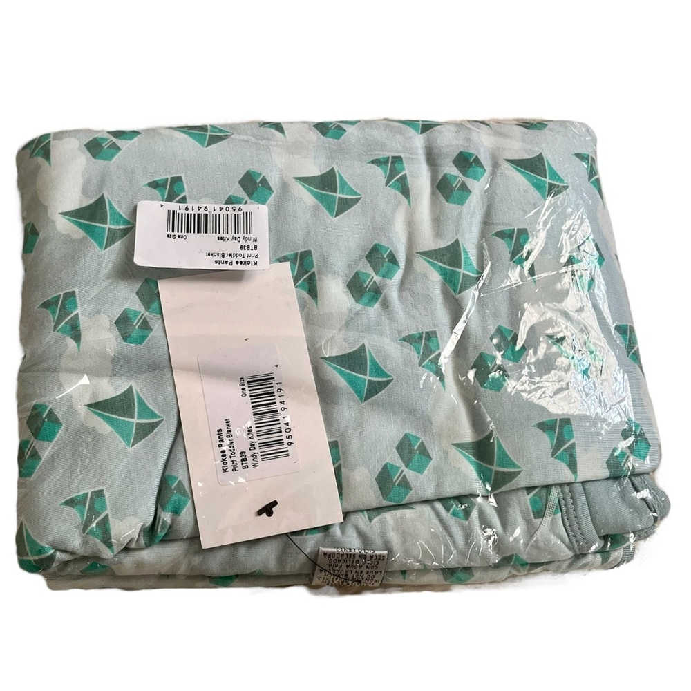Kickee Pants toddler blanket new